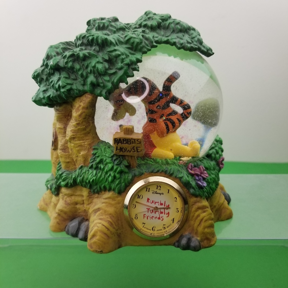 Vintage Disney Winnie the Pooh & Tigger Rabbit's House Snowglobe with Clock